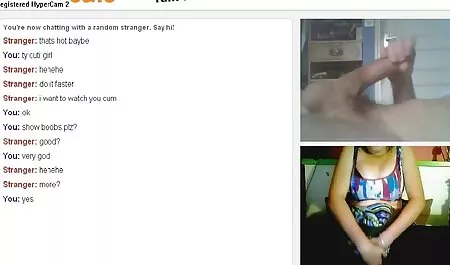 Un chico lamiendo el ver porno en latino cuerpo de una chica en medias y después del amor en su polla peluda
