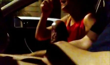 Hombre blanco con videos xxx amateur latino una pasión por asar a una mujer negra en el dormitorio en la cama