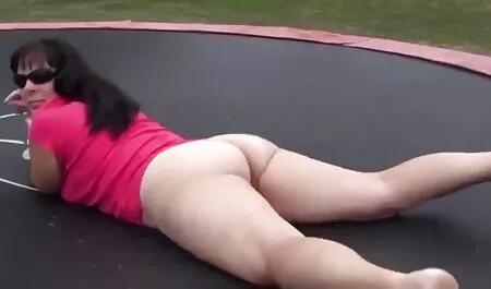 Rubia montando apretado Polla Grande en sala de hentai xxx español latino estar