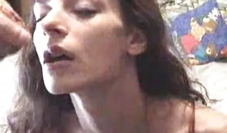 Rubia porno hentai español latino masturbándose en pantimedias