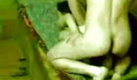 Un hombre en el el mejor porno latino baño atractivo Novia Culo