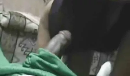 Pintado con el pelo de oro y los ojos es un sueño con un videos de sexo gratis en español latino amante Calvo