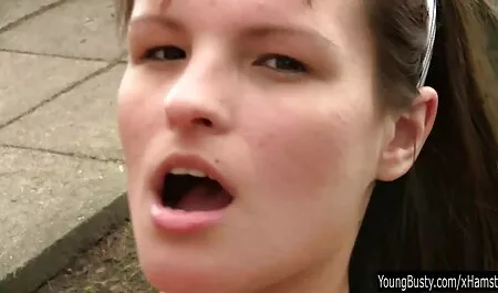 Los dos videos hentai en español latino separan su rubia, y el pelo en el sombrero