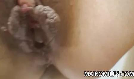 Una hermosa joven en una habitación peliculas completas en español latino xxx llena de sol