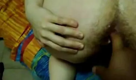 Lesbianas con porno español l una lengua en la sala de estar