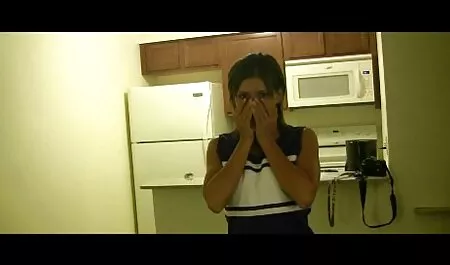 Belleza en un vestido corto en Casting videos porno audio latino
