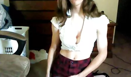 Modelo quitándose los mejores videos xxx latinos la ropa en rojo Masturbación