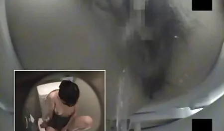 Hablar por teléfono no molesta a una mujer que se videos xxx en audio latino divierte con un vecino